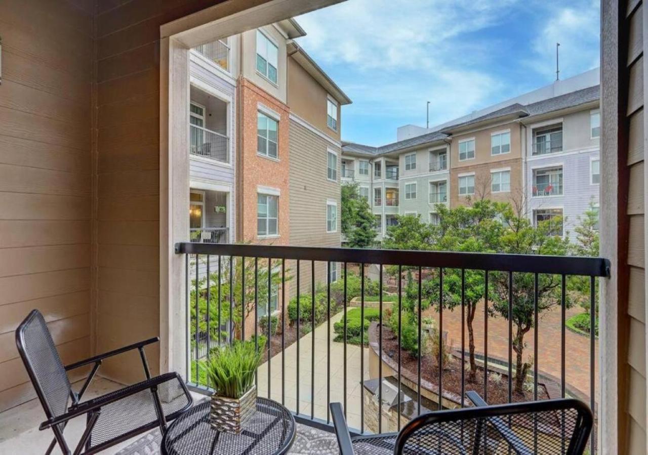 هيوستن Inviting 2Br - Gym, Pool, Biz Center & Free Parking! Walk 2 Nrg Stadium! Near Med Ctr, Galleria, & Rice Village المظهر الخارجي الصورة